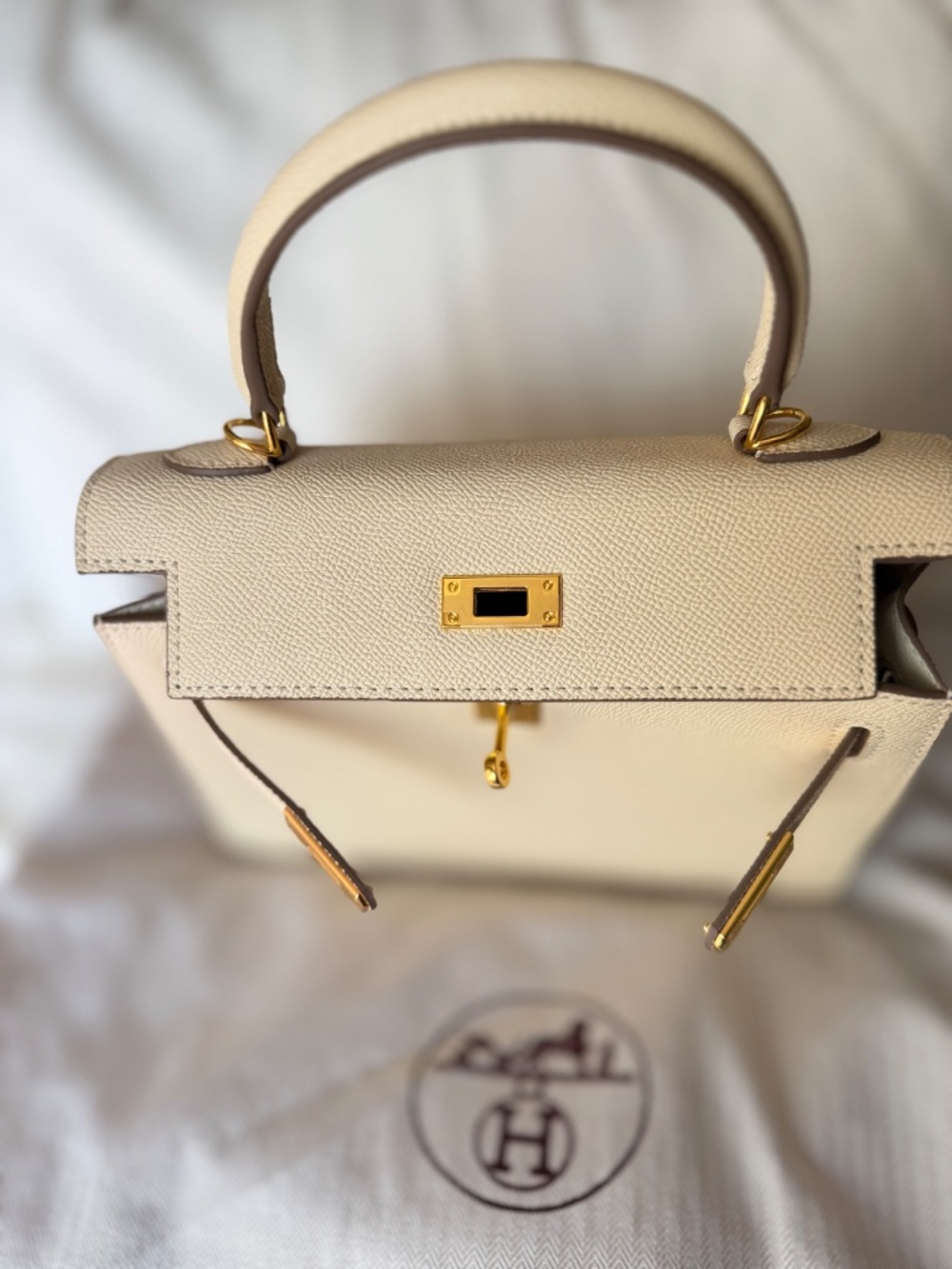 Bag - Picture 2 of 6